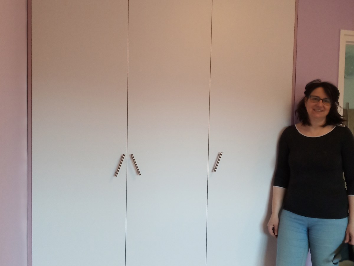 Rózsaszín-fehér kislányszekrény